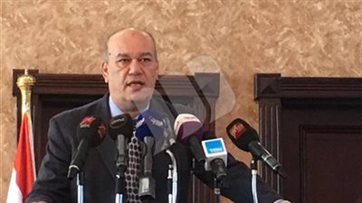 تجربة طوارئ لإخلاء طائرة مشتعلة بها 100 راكب بمطار القاهرة
