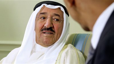 نزلة برد تنقل أمير الكويت للمستشفى