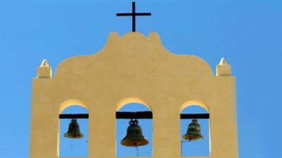 دق الأجراس في جميع الكنائس بالكرازة المرقسية تضامنا شهداء العريش