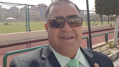 إلهامي عجينة يصل مقر الأهلي بالجزيرة