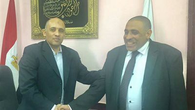 مدير إدارة البلينا التعليمية يهنئ وكيل الوزارة الجديد
