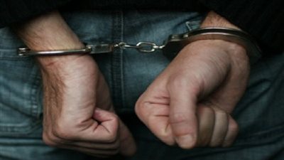 ضبط عامل خردة بحوزته سلاح ناري لإرهاب المواطنين في الغربية
