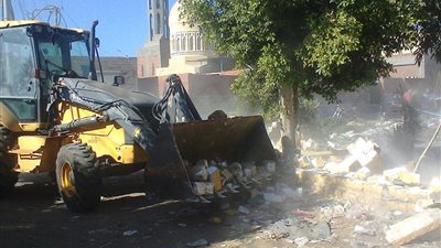 حملة مكبرة لإزالة التعديات على جسر ترعة 