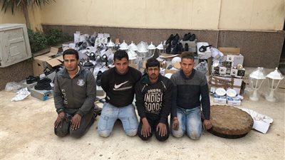 ضبط تشكيل عصابي تخصص في سرقة المواطنين بالإكراه بمنطقة البساتين