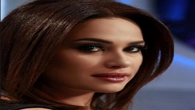 هند صبري تنشر صورة لها مع النجمة التركية 