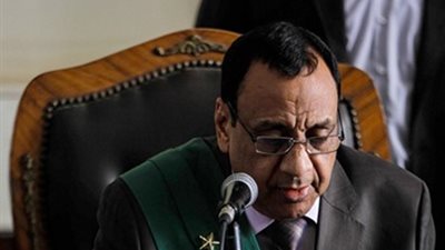 إحالة 21 متهما بـ