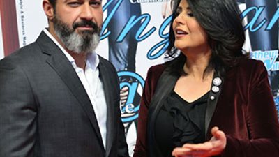 بالصور.. ياسر جلال ومنى الشاذلي على السجادة الحمراء بحفل 