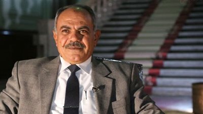 رئيس مركز بحوث الصحراء يضع حجر الأساس لمشروع تنمية 17 وادياً بمطروح