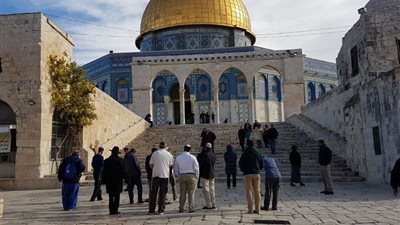 بالصور.. إقتحامات المسجد الأقصى وسط حراسة مشددة