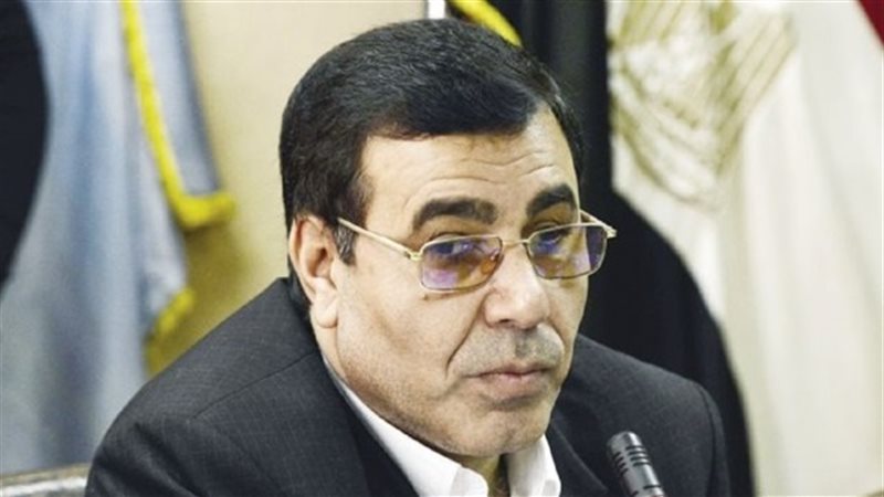 عبدالفتاح إبراهيم،