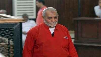 تأجيل إعادة محاكمة بديع في أحداث مسجد الإستقامة لـ 4 فبراير