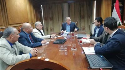 محافظ القليوبية يبحث مع بنك التعمير والإسكان تمويل المشروعات الصغيرة