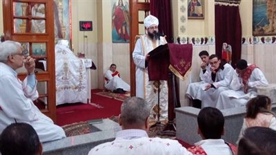 كنائس أسيوط تتجمل لصلاة عيد الميلاد المجيد