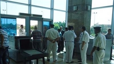 جمارك مطار برج العرب تحبط محاولة تهريب طائرة تجسس