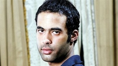 صورة| هيثم أحمد زكى يظهر بـ لوك 
