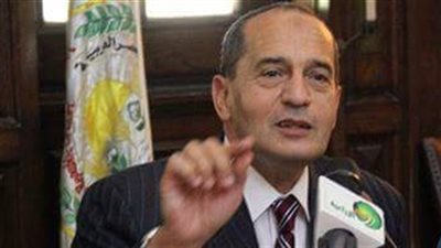 وزير الزراعة يؤكد على تذليل العقبات أمام المزارعين 