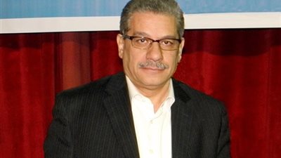 رئيس جامعة بني سويف يعتمد نتيجة البكالوريوس لكلية التجارة