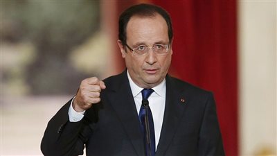 فرانسوا هولاند يعلن رفع احتياطي الجيش إلى 40 ألف جندي
