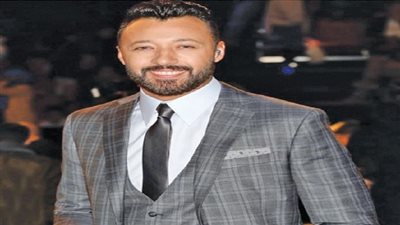 أحمد فهمي يكشف سر صعوبة حفظ أغاني 