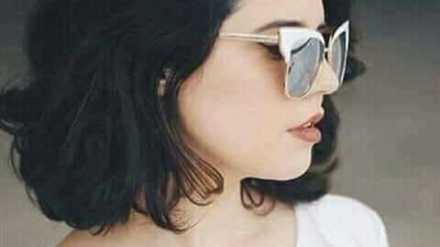 بالصور.. تعرف على تسريحات مختلفة لصاحبات الشعر القصير