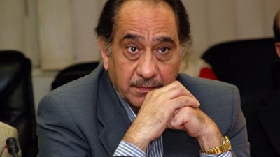 رجاء حسين ومحمد أبو داوود يقدمان واجب العزاء في شقيقة طلعت زكريا