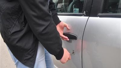 حبس المتهمين بسرقة سيارة شرطة في كرداسة