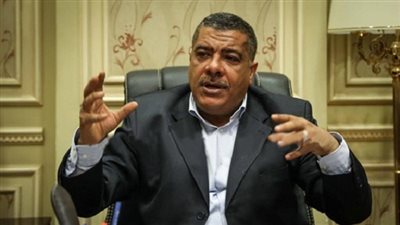 رئيس لجنة 