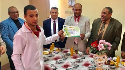 صور| افتتاح القاعة الذكية لقسم الحاسب الآلي بمدرسة البلينا الثانوية