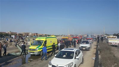 صور| تفحم 8 أشخاص وإصابة 22 أخرين حصيلة حادث احتراق أتوبيس الطريق الساحلي