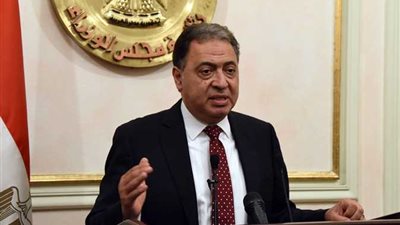 وزير الصحة: علاج المصريين بالخارج ضمن القانون الجديد