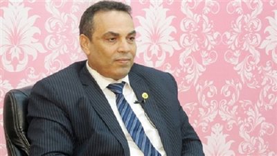 ثروت بخيت: 