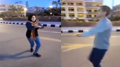 فيديو|امهات المستقبل.. شاب وفتاة يرقصان وسط الطريق على اغاني المهرجانات