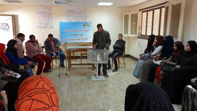 تدريب سيدات سوهاج على الأعمال الأولية للسباكة لتقليل فقد المياه