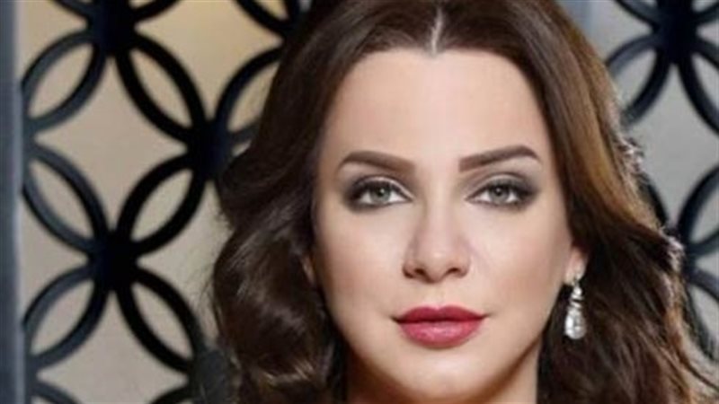 سولاف فواخرجي 