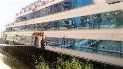 صور| وفد من 76 سائح يزور منطقة ابيدوس الأثرية بـ 