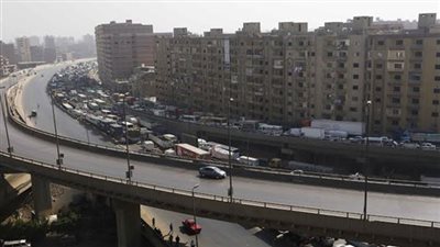 المرور: حواجز حديدية بمحيط إغلاق كوبري روض الفرج في الاتجاهين لمنع الزحام