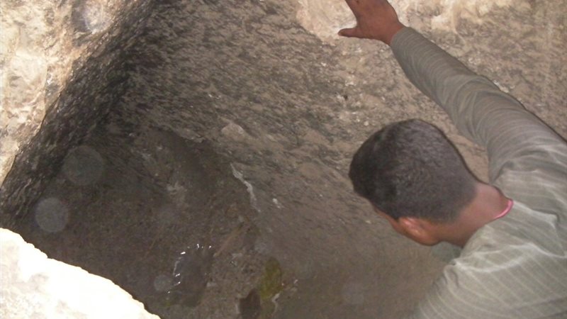التنقيب عن الأثار