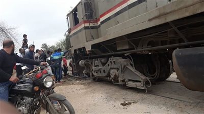 فيديو| تعطل حركة قطار 