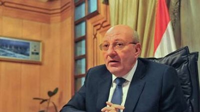 سفير مصر بالسعودية: المصريين تبرعوا بـ 240 أتوبيس فى الرياض لنقل المنتخبين للجان