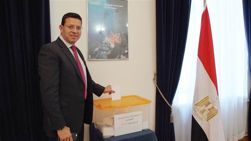 الإعلامي عمرو عبدالحميد