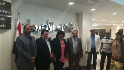 وزيرة الثقافة فى زيارة لمستشفى شفاء الأورمان