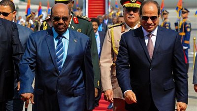 علي هامش زيارة البشير لمصر.. العلاقات المصرية - السودانية.. جسور من التعاون.. ولحظات من التوتر