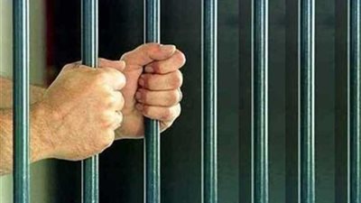 حبس مدير الطرق والكباري في طنطا لتقاضي رشوة 4 أيام