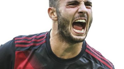  مهاجم ميلان: ميسي شخصية بلاي ستيشن
