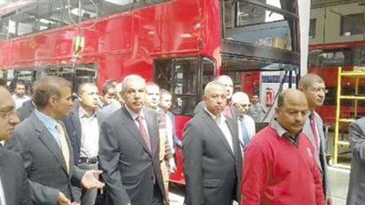 فيديو| الحافلات ذات الطابقين تبدأ أولى رحلاتها في شوارع القاهرة 