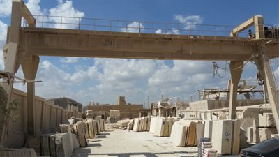 فيديو| رئيس الوزراء يأمر برفع كفاءة المرافق والخدمات بمنطقة شق الثعبان