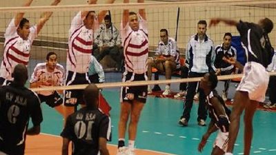 طائرة الزمالك للكرة تهزم الداخلية 3-0 بدوري الـ16 في كأس مصر 
