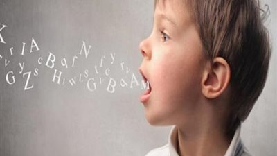 6 طرق هامة تساعدكِ لعلاج تلعثم طفلكِ في الكلام