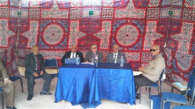 صور| بدء تسليم مظاريف الإقتراع على رؤساء اللجان الفرعية بالبحيرة