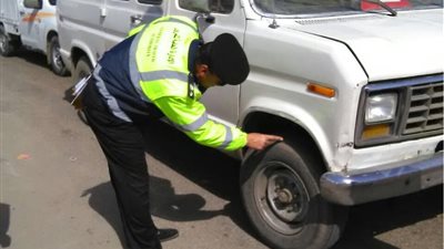 مرور الجيزة تشن حملات بالشوارع وتضبط 6 آلاف مخالفة متنوعة